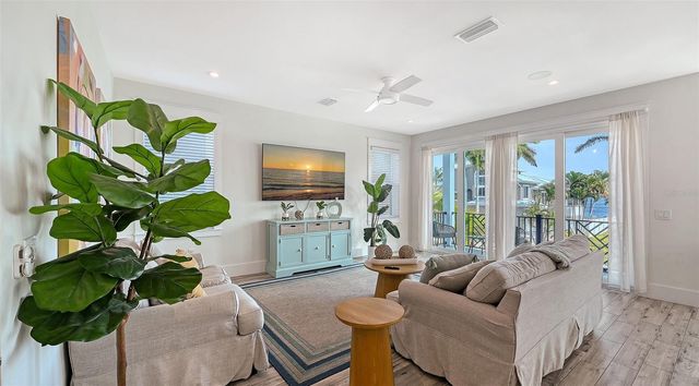 2206 AVENUE A, Bradenton Beach, FL 34217