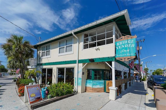 2206 AVENUE A, Bradenton Beach, FL 34217