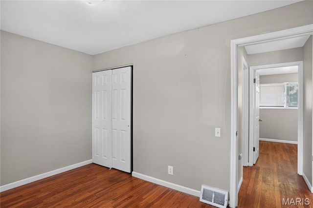 10226 Green Valley Drive, St Louis, MO 63136