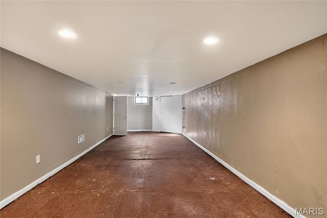 10226 Green Valley Drive, St Louis, MO 63136