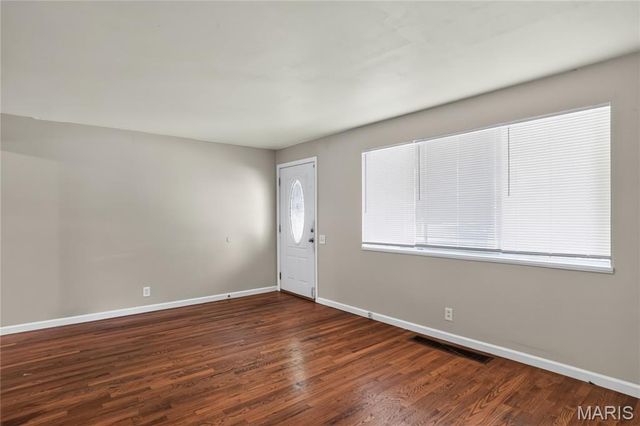 10226 Green Valley Drive, St Louis, MO 63136
