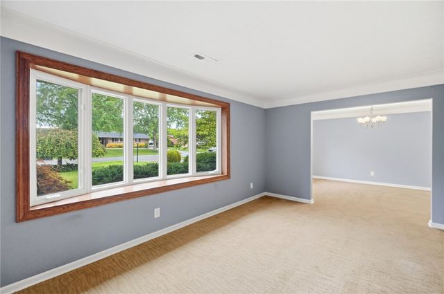 2372 Banyon Drive, Beavercreek, OH 45431