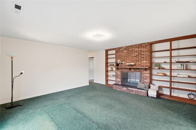 2372 Banyon Drive, Beavercreek, OH 45431
