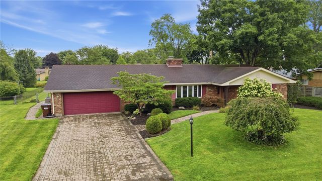 2372 Banyon Drive, Beavercreek, OH 45431