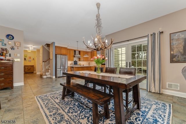 2 Lance Dr, Lebanon Twp., NJ 07830