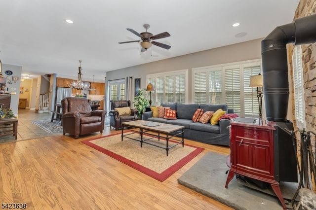 2 Lance Dr, Lebanon Twp., NJ 07830