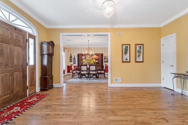 2 Lance Dr, Lebanon Twp., NJ 07830