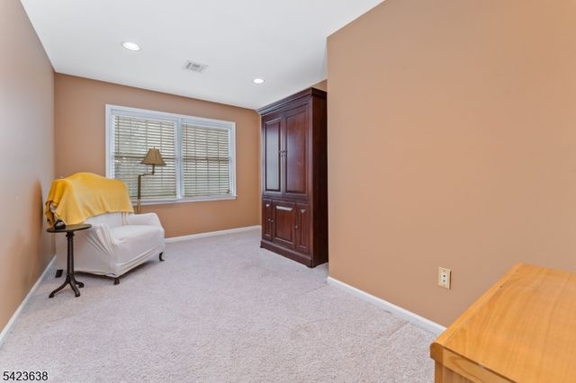 2 Lance Dr, Lebanon Twp., NJ 07830