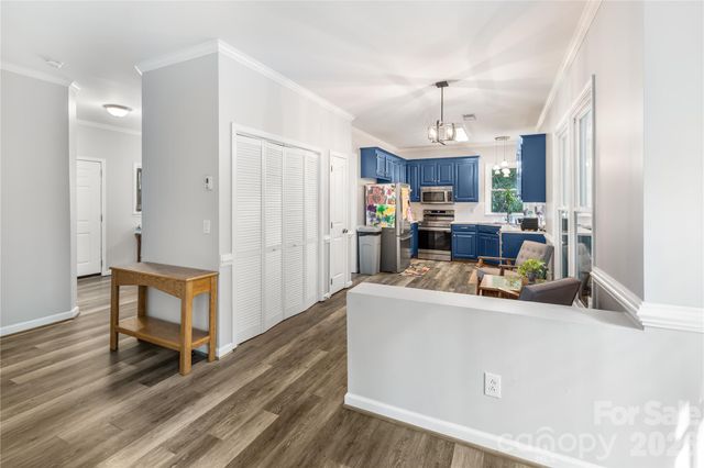 9800 Furlong Trail, Charlotte, NC 28269