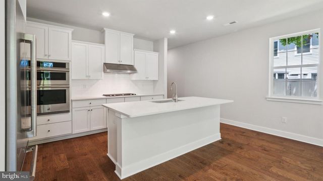 140 FISHING CREEK RD, Cape May, NJ 08204