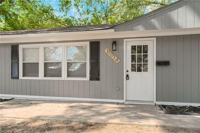 11014 Cambridge Avenue, Kansas City, MO 64134