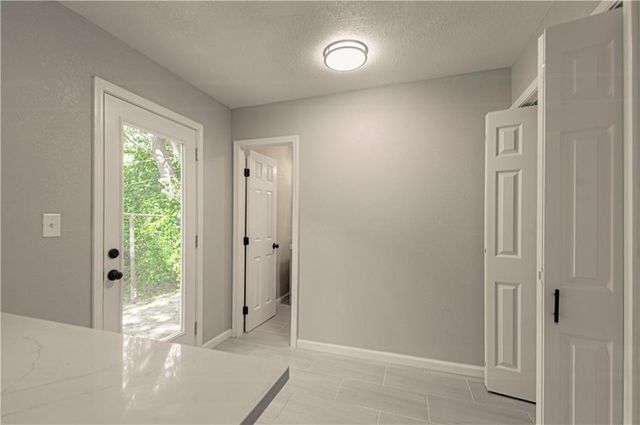 11014 Cambridge Avenue, Kansas City, MO 64134