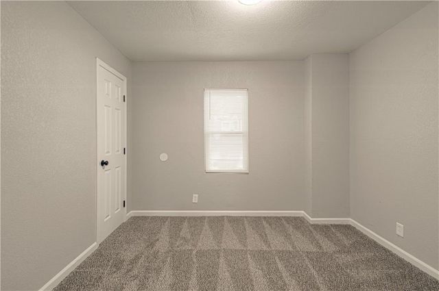 11014 Cambridge Avenue, Kansas City, MO 64134