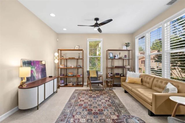 214 Tall Oak, Irvine, CA 92603
