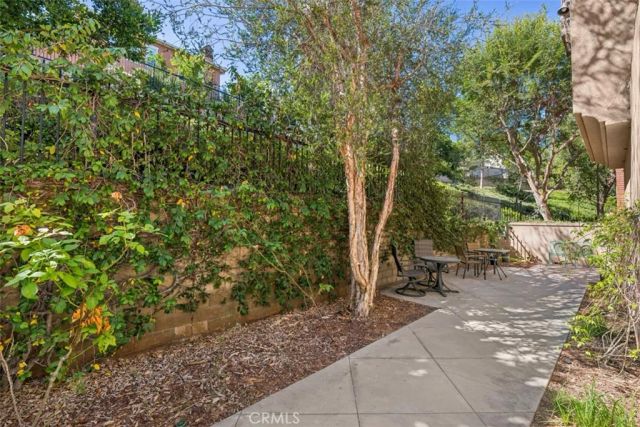 214 Tall Oak, Irvine, CA 92603