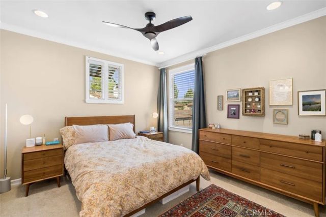 214 Tall Oak, Irvine, CA 92603