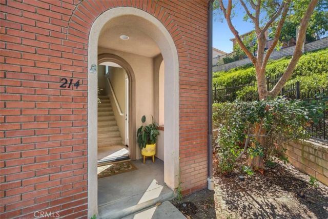 214 Tall Oak, Irvine, CA 92603