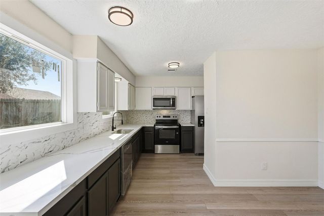 8630 Winewood Drive, Houston, TX 77044