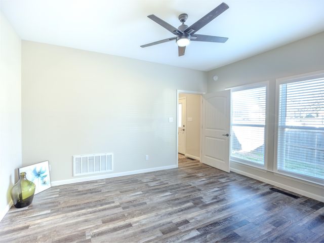 212 TIPTON ST S, Covington, TN 38019