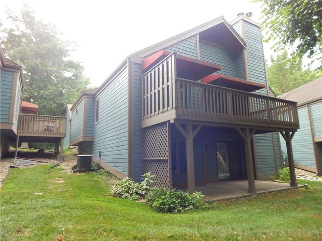 306 LAKESIDE Drive, Liberty, MO 64068