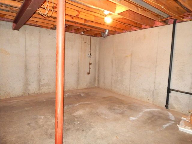 306 LAKESIDE Drive, Liberty, MO 64068