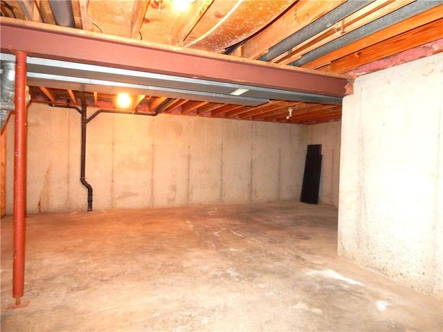 306 LAKESIDE Drive, Liberty, MO 64068