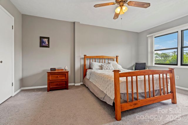 427 6th Avenue W Unit B-8, Hendersonville, NC 28739