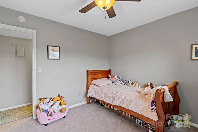 427 6th Avenue W Unit B-8, Hendersonville, NC 28739
