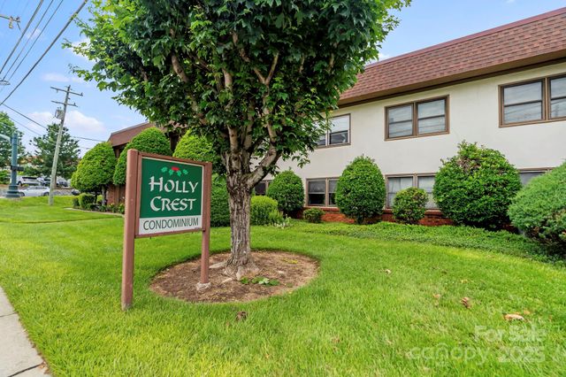 427 6th Avenue W Unit B-8, Hendersonville, NC 28739