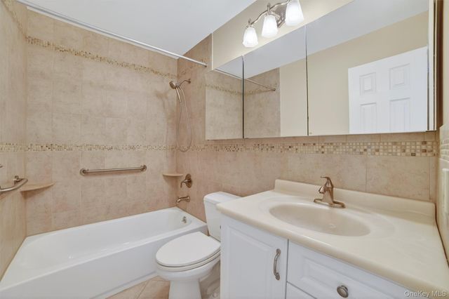 6 Briarcliff Drive S 3, Ossining, NY 10562