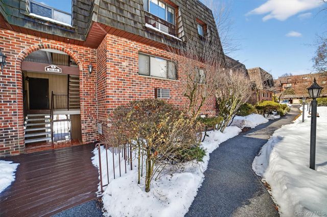 6 Briarcliff Drive S 3, Ossining, NY 10562