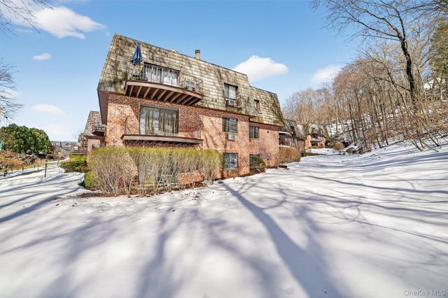 6 Briarcliff Drive S 3, Ossining, NY 10562