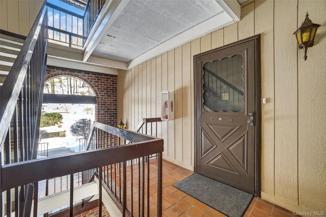 6 Briarcliff Drive S 3, Ossining, NY 10562