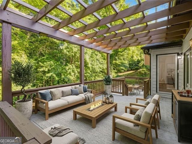 1190 St Ives Ct, Suwanee, GA 30024
