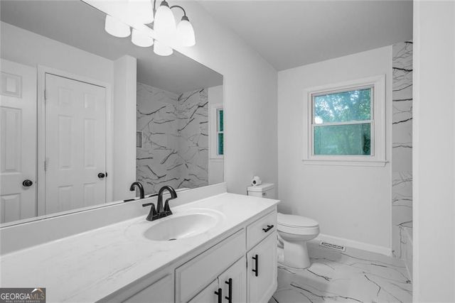 1190 St Ives Ct, Suwanee, GA 30024