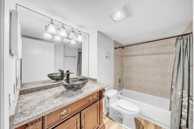17 Royal Palm Way 3010, Boca Raton, FL 33432