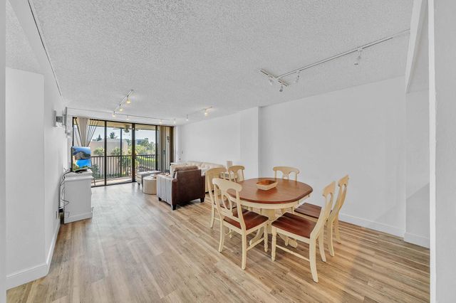 17 Royal Palm Way 3010, Boca Raton, FL 33432