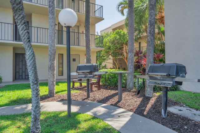 17 Royal Palm Way 3010, Boca Raton, FL 33432