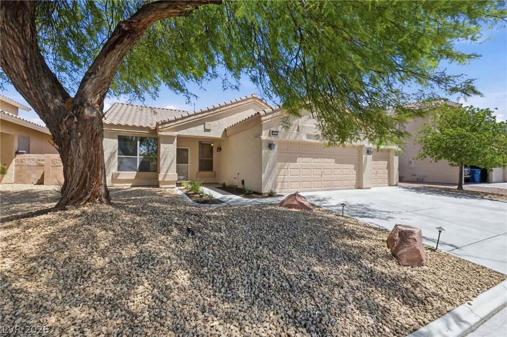 6324 Malachite Bay Avenue, Las Vegas, NV 89130 — exterior