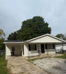 106 N 17th Ave, Paragould, AR 72450