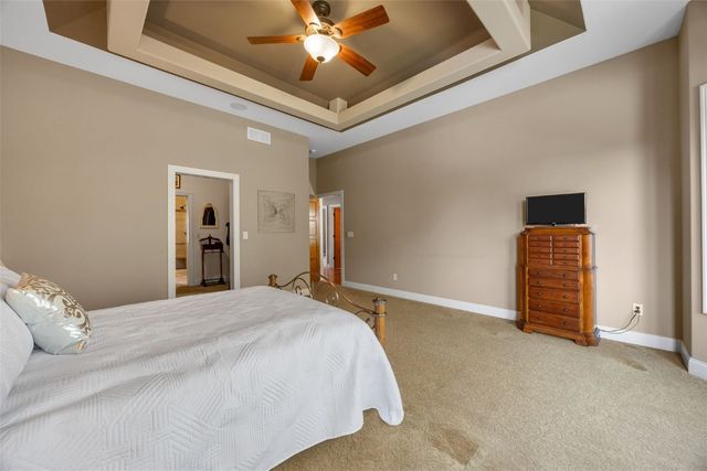 2907 High Bluff Drive, Coralville, IA 52241