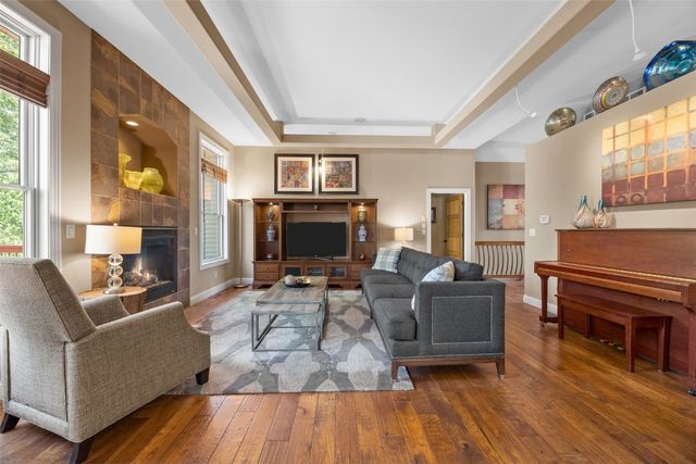 2907 High Bluff Drive, Coralville, IA 52241