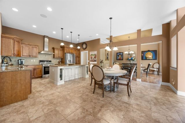 2907 High Bluff Drive, Coralville, IA 52241