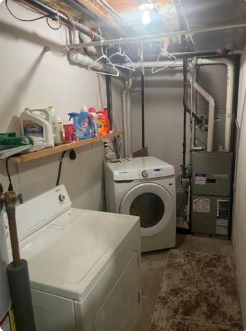 138 Mount Washington St 138, Lowell, MA 01854