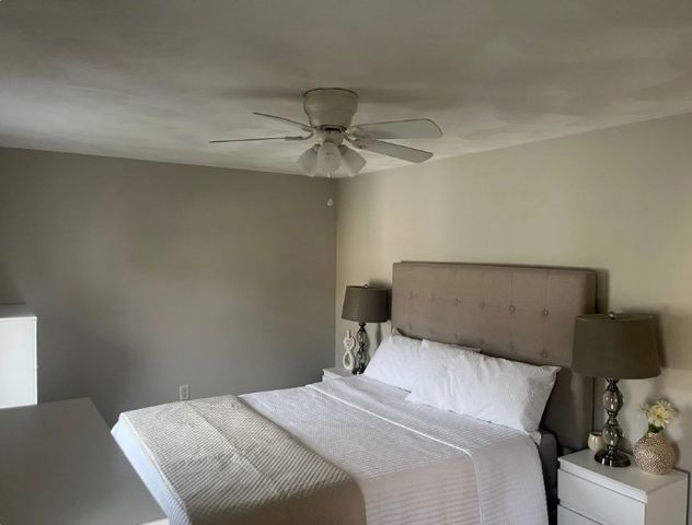 138 Mount Washington St 138, Lowell, MA 01854