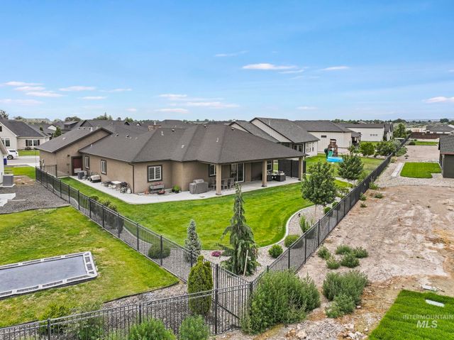 1529 Clear Creek Loop, Twin Falls, ID 83301