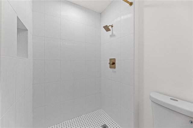 4916 W 57th Terrace, Roeland Park, KS 66205