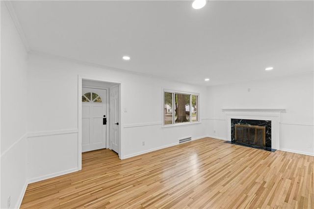 4916 W 57th Terrace, Roeland Park, KS 66205