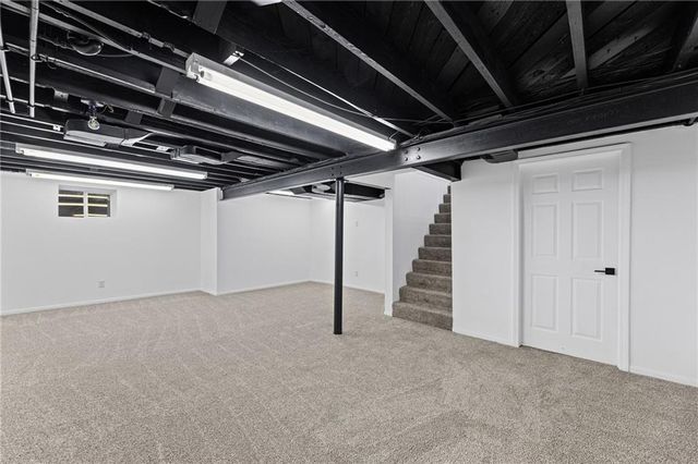 4916 W 57th Terrace, Roeland Park, KS 66205