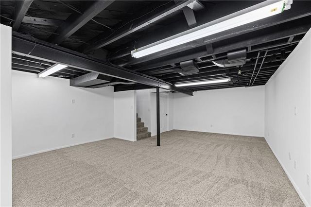 4916 W 57th Terrace, Roeland Park, KS 66205